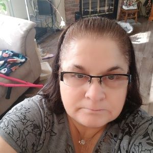 Meet your Posher, Vickie wayne